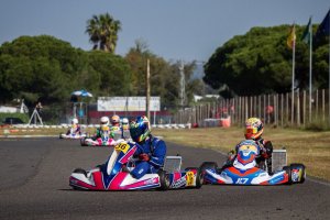 Álvaro Hernández liderando una carrera.
