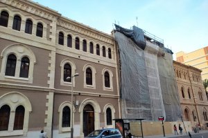 Así está la fachada del colegio Compañía de María