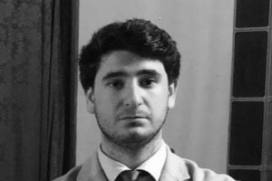 Andrés Torrejón, cartelista de la Semana Santa de 2022.