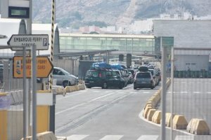 El Puerto de Almería rectifica en el Boletín Oficial de la Provincia.