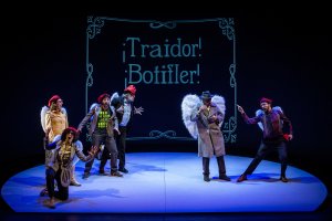 Obra teatral \"Señor Ruiseñor\" de \"Els Joglars\".