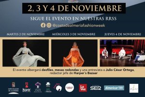 Desfiles por el escenario del Teatro Cervantes.