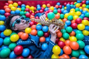 Espectáculo Musical y Familiar con El Capitán Corchea en la EMMA.