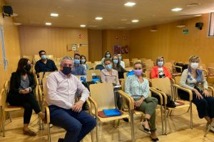 Reunión entre el delegado de Salud y los gerentes de los distritos sanitarios.