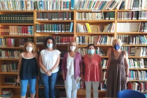 VIiceconsejera delegada, con Rosa María Cano y Raquel Belmonte en la biblioteca