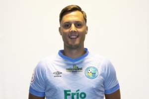Adán Gurdiel se ha consolidado en la alineación titular de Fran Alcoy.