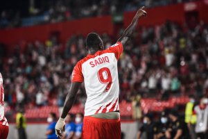 La vuelta de Umar Sadiq será la gran novedad del Almería.