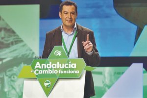 Juanma Moreno, durante su intervención.