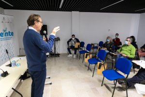 Federico Utrera, durante el taller de videoarte que se celebra en Fical.