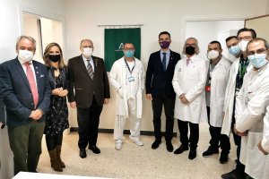 El director gerente del SAS ha visitado las instalaciones públicas .