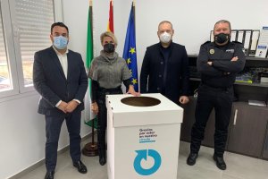 Fotografía tras la firma del acuerdo en Cuevas del Almanzora.