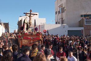 Imagen de una salida del Cristo del Camino.