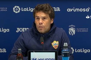 Rubi en la sala de prensa del Fernando Torres.