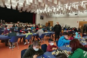 Los participantes durante las partidas.