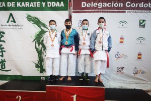 Los deportistas del Club Kárate Kanku logran seis medallas en el Campeonato Internacional.