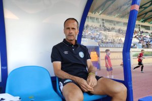 El míster del conjunto celeste, Fran Alcoy.