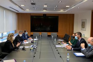 Reunión para abordar la financiación del soterramiento.