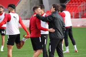 Rubi con los jugadores en uno de los entrenamientos previos a Navidad.