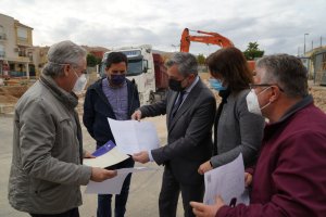 Visita de Diputación al inicio de las obras en Benahadux.