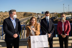 La ministra de Transportes, Raquel Sánchez, esta tarde en Viator.