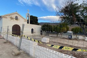 Plaza de la Iglesia de Pampanico.