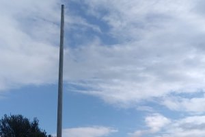 Imagen de los dispositivos solares sustraídos en la barriada de El Argamasón