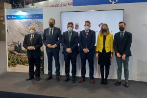 Autoridades tras presentar el proyecto en torno a El Argar.
