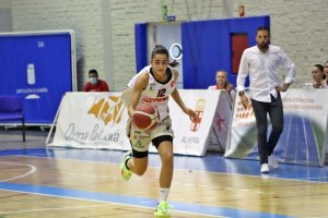 Las almerienses no dieron opción a su rival.