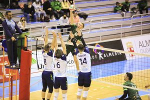 Preparados para la batalla frente al vigente campeón.