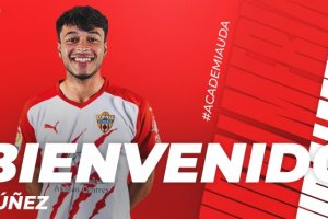 La plantilla del filial ya tiene un nuevo jugador.