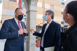 Visita del delegado a Adra.