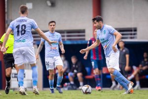 Álex Felip y la plantilla celeste cargan las baterías para un partido crucial.