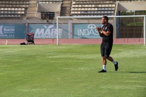 Trabajando en el Estadio de Santo Domingo.