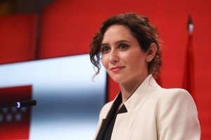 Isabel Díaz Ayuso vuelve a dar explicaciones.