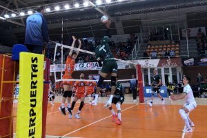Unicaja se mostró intratable en Teruel.