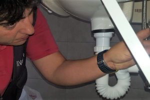 Eloísa Medina durante una instalación en un domicilio.