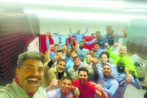 Fiesta en el vestuario con el presidente.