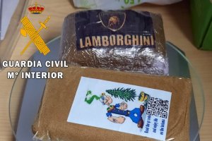 Imagen de varias de las placas intervenidas.