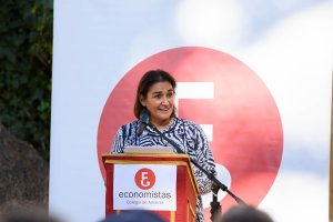 Ana María Moreno Artés, decana del Colegio de Economistas de Almería .