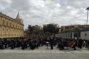 La Agrupación Musical San Indalecio, dirigida por Juan José Navarro, en el Parlamento de Andalucía.