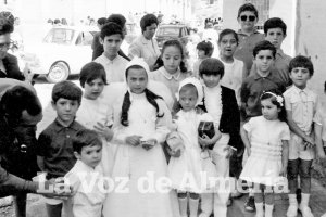 Niños de los años 70, niños callejeros que disfrutaron del cine en el centro y de las películas de Bruce Lee.