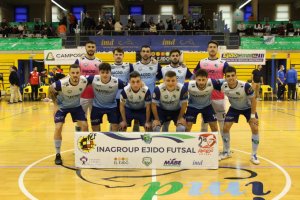 Los celestes brillan ante su fiel afición.