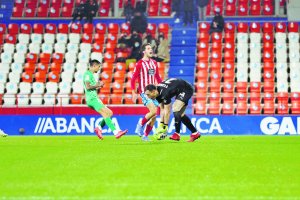 Fernando en el partido de la primera vuelta en el Anxo Carro.