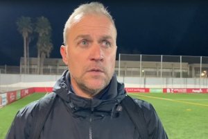 Sebas López analizando la derrota de su equipo en San Miguel.