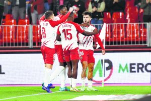 Los jugadores quieren celebrar una nueva victoria en el Mediterráneo.