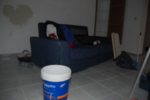 Los recién llegados se alojan temporalmente con los vecinos mientras la casa se adecenta y se equipa. Foto de V.N.