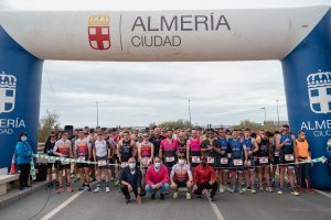 Foto de familia antes de dar la salida a la prueba.