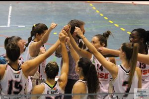 Tiempo muerto de Álex Gómez en el partido del pasado sábado ante Arxil.