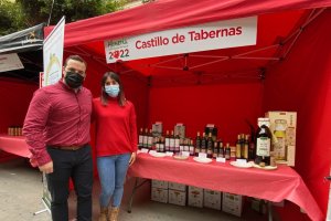 Giménez y Ramal, en el stand de Castillo de Tabernas.