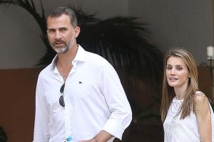 El Rey Felipe y doña Letizia, en su visita a Almería.